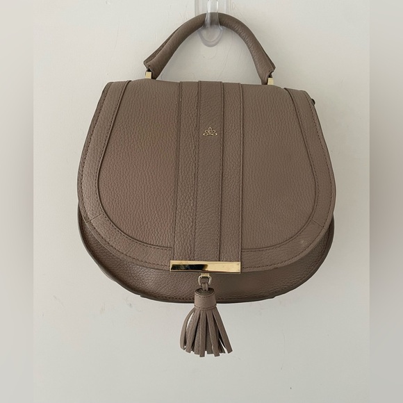 DeMellier Venice Midi
•top handle/crossbody 
•pebbled/grained leather finish - Picture 1 of 7